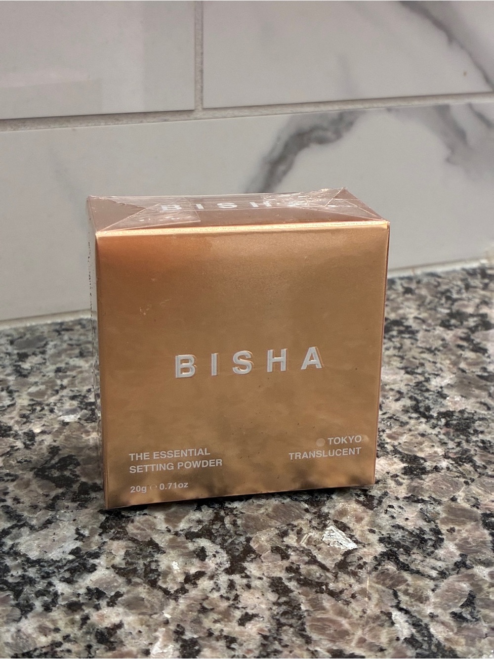 SEALED Bisha "The Essential Setting Powder" in Tokyo Translucent